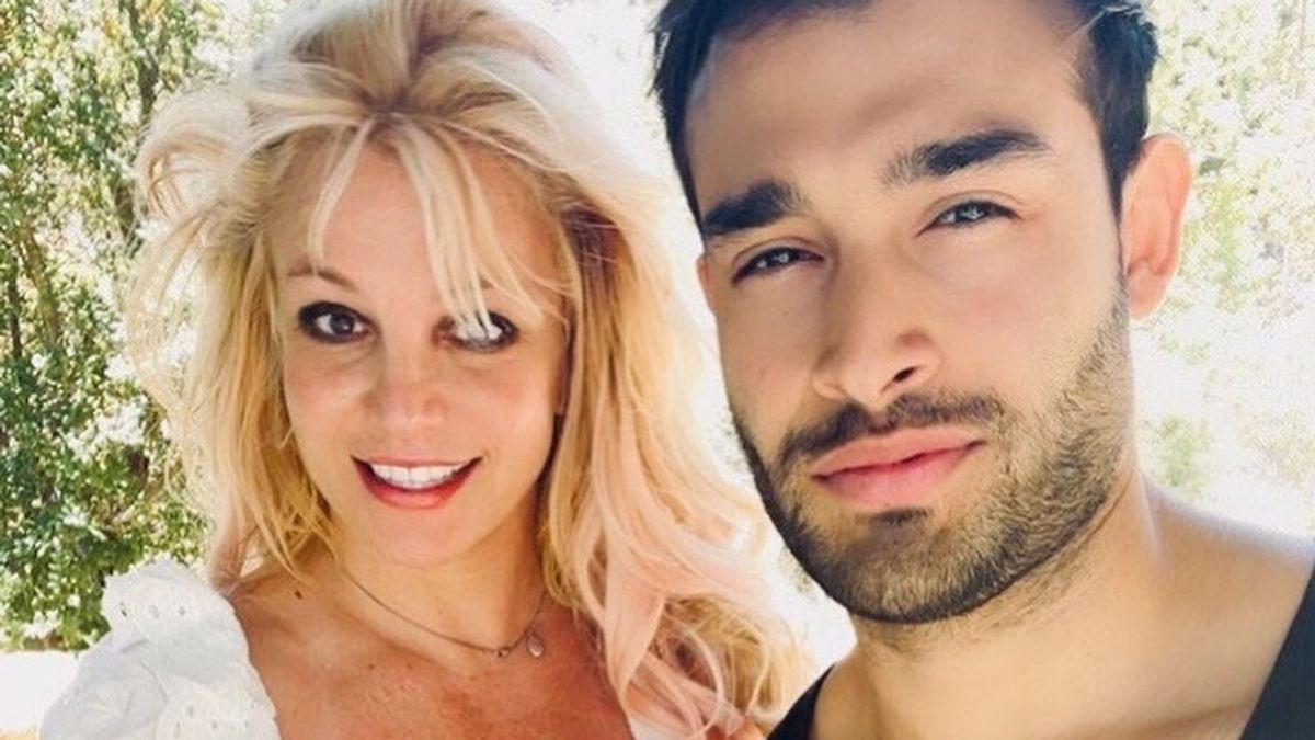 Britney Spears Is Officially Engaged To Sam Asghari