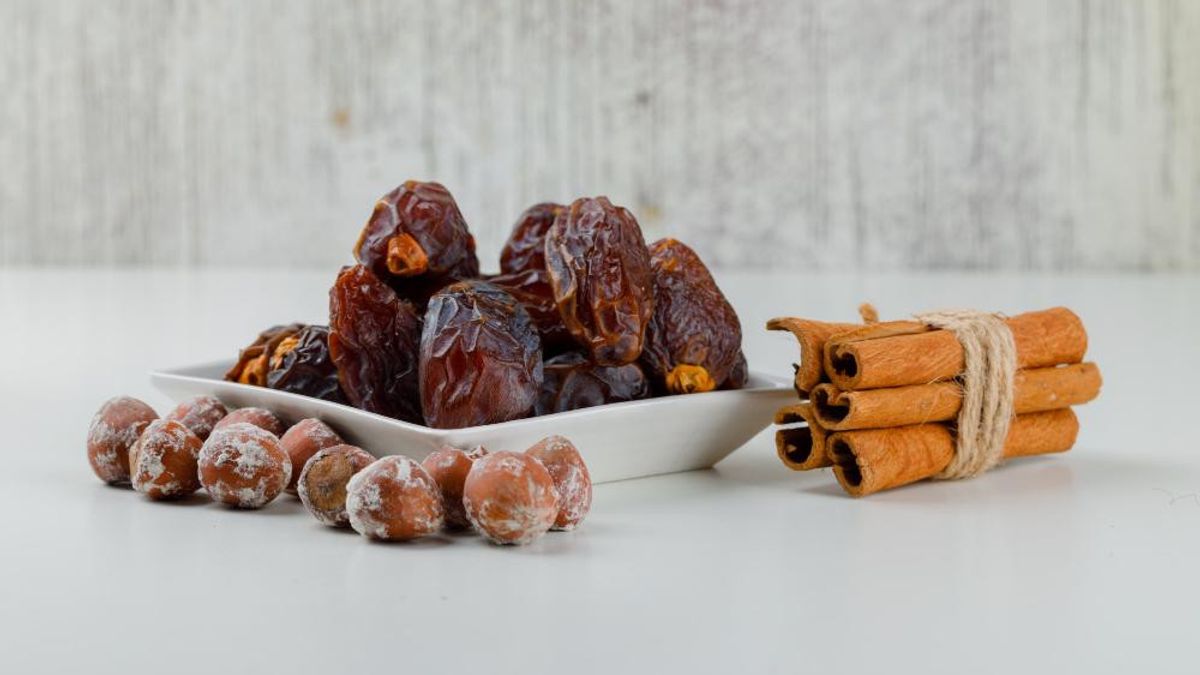 What Is The Limit For Eating Dates Per Day? Beware Of Side Effects Lurking If Consumption Is Excessive
