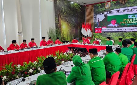 Pantun Hasto Kristiyanto untuk Rombongan PPP: Semangka Berkulit Hijau Isinya Merah, Rasanya Manis Bikin Semua Cerah