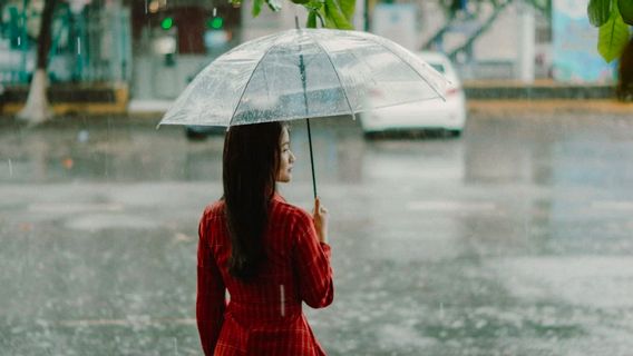 雨季选择暖衣服的提示