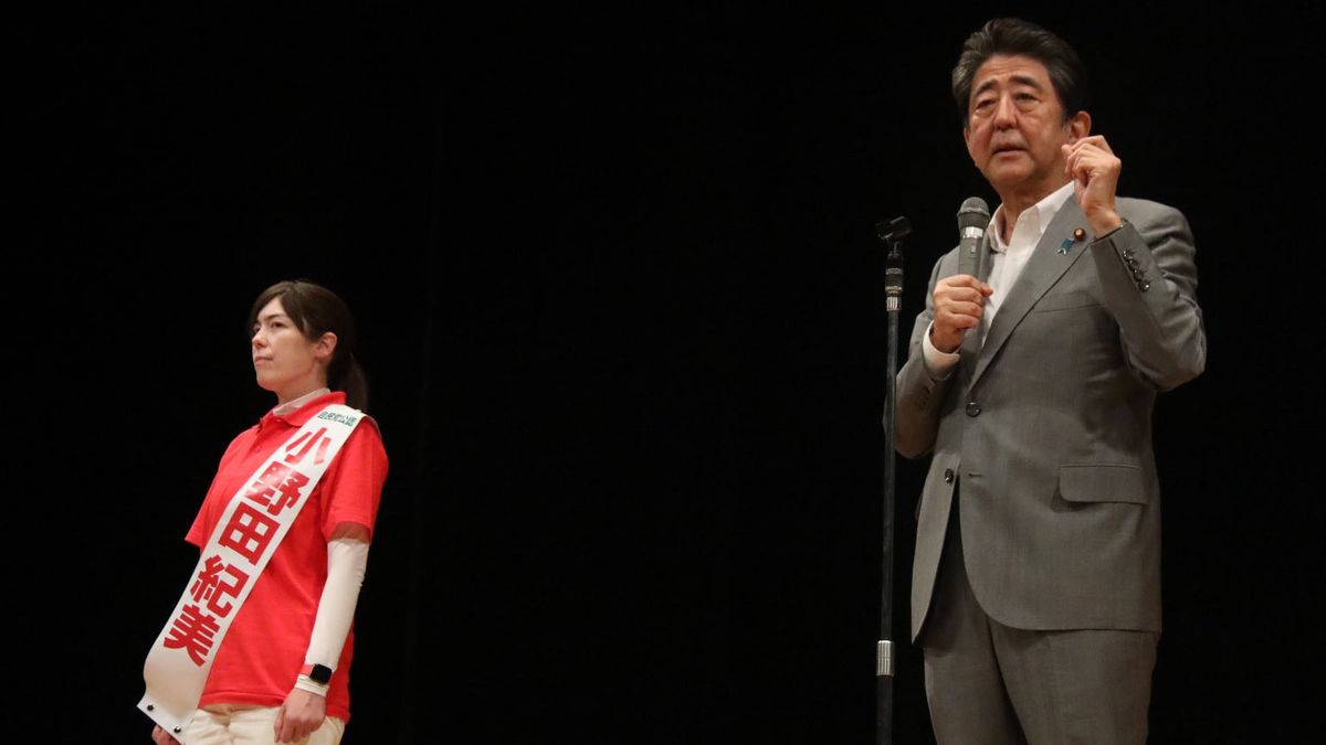 Shinzo Abe Tewas Ditembak Eks AL Jepang, Menlu Retno Berduka: Dedikasinya untuk Negara Contoh untuk Semua