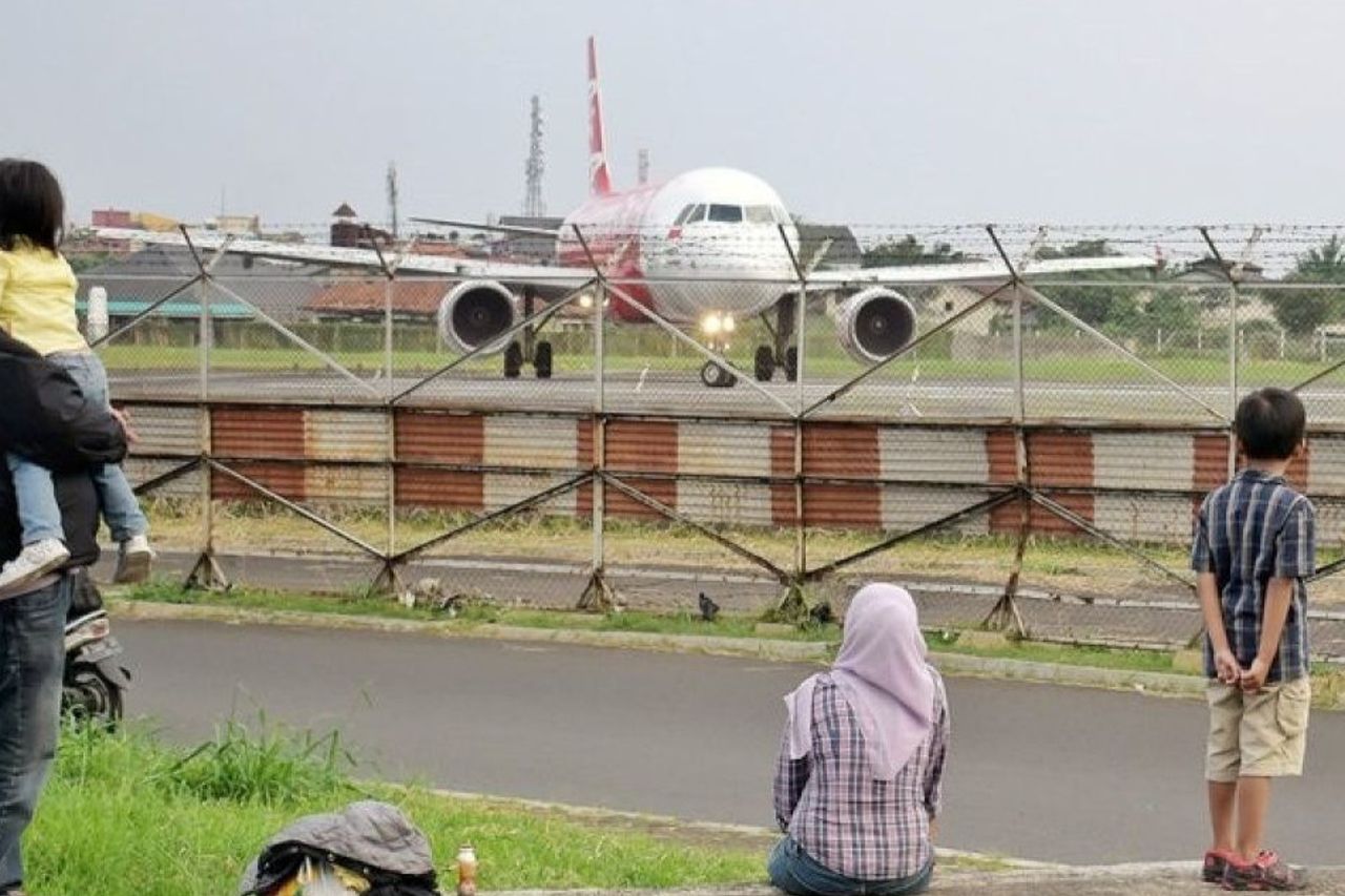 フセインサストラネガラ空港からの民間航空便がケルタジャティに移動、AP IIはまだバンドンへの観光客の訪問を確信しています