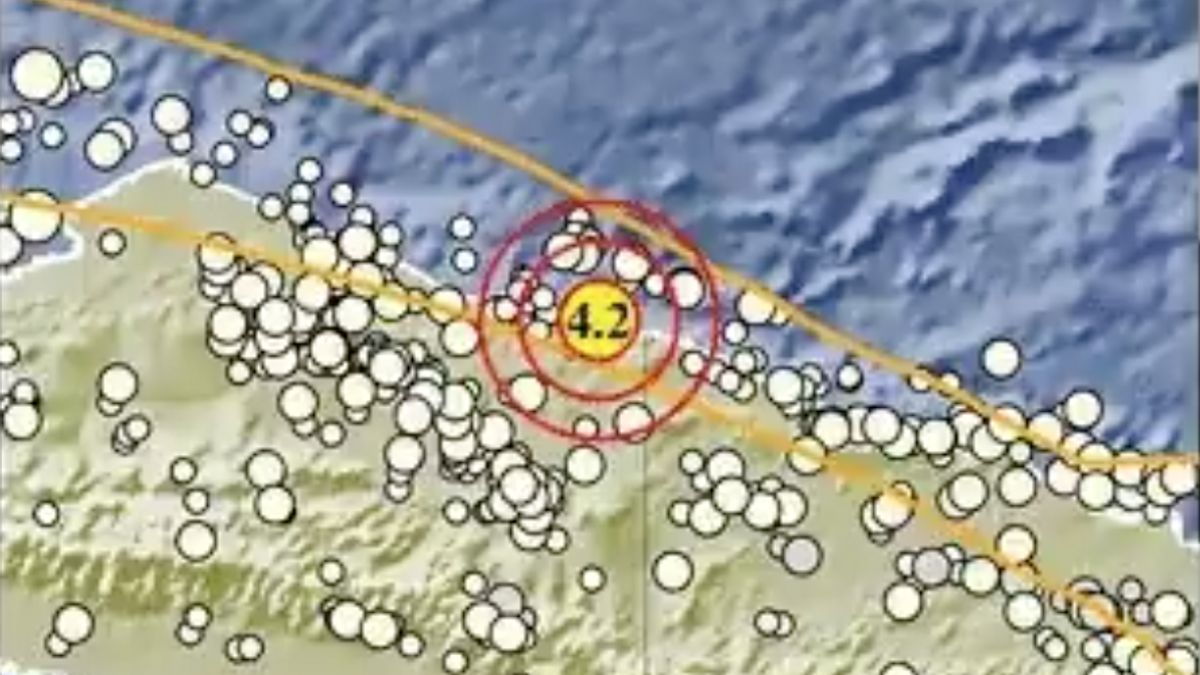 今朝のキーロムパプア地震、マグニチュード4.2