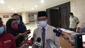 Tribune Barrier Collapses, PDIP Asks Anies Not To Boast That JIS Is A Masterpiece
