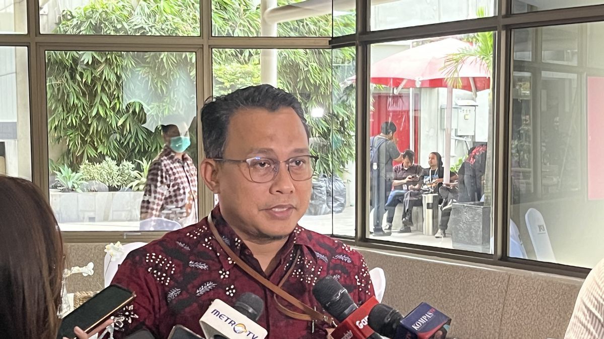 Rp48.5 M的钱被KPK从Labuhanbatu摄政王Erik Atrada Ritonga的知己那里没收