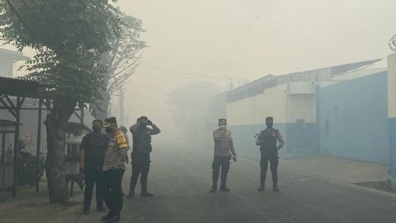 Api TPA Rawakucing Kembali Berkobar, Satu Mobil Terbakar