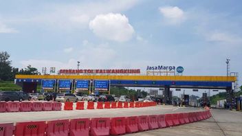 Petugas Akan Akhiri Sistem <i>One Way</i> di Gerbang Tol Kalikangkung Semarang