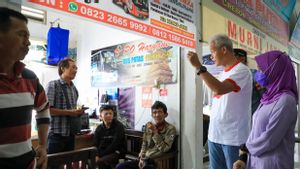 Cek Suasana Arus Mudik di Terminal Bawen, Ganjar: Jumlah Penumpang Mulai Naik