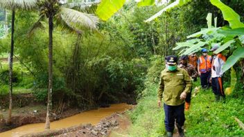 Banjir Akibat Luapan Sungai Cikuya Terjang 5 Desa, Bupati Garut Janji Perbaiki Rumah Warga yang Rusak