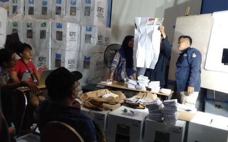 5 Anggota PPK Diduga ‘Mainkan’ Suara Caleg Pemilu 2024, Dinonaktifkan KPU Karawang