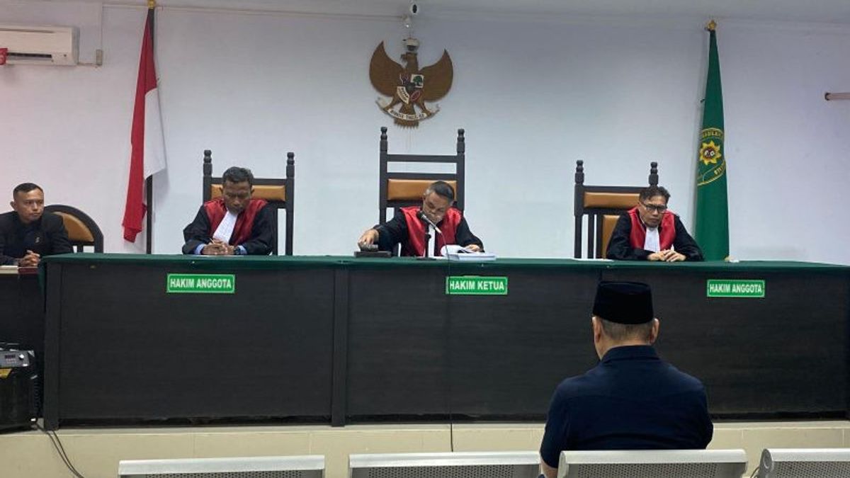 Tak Terbukti Korupsi Dana Bansos, Eks Bupati Bone Bolango Akhirnya Pulang Tanpa Dosa