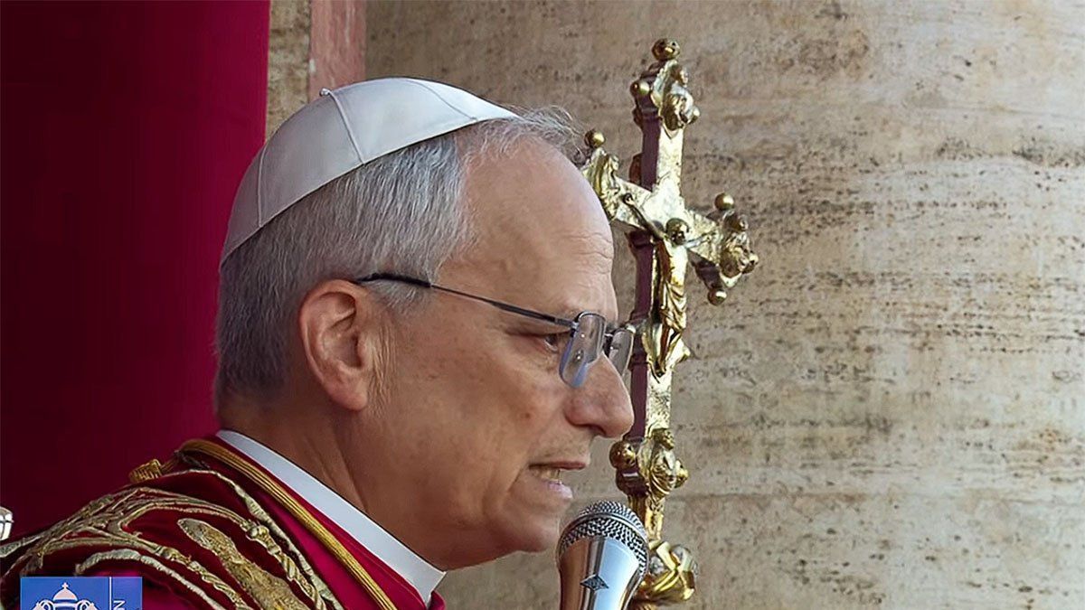 البابا ليو الرابع عشر يطلب إنهاء صراع الشرق الأوسط قريبا