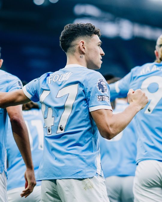 Gol Menit Pertama dan Terakhir Foden Menangkan Man City Lawan Leeds United