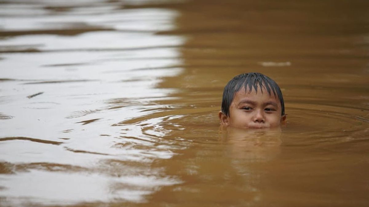 Jember Diprediksi Diguyur Hujan Selama Beberapa Hari ke Depan, BPBD Ingatkan Potensi Bencana Alam Banjir dan Longsor