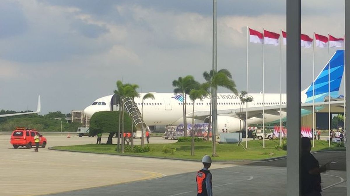 Indonesia Flying Aid For Landslide Disaster Victims In Papua New Guinea