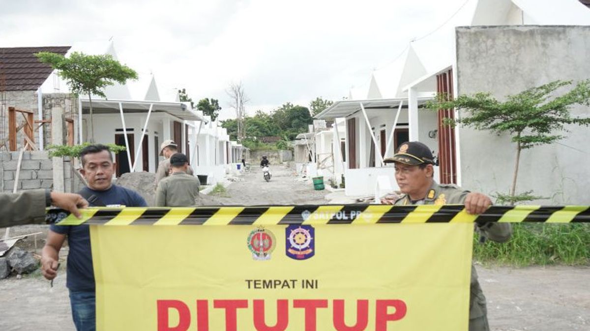 Satpol PP Segel Perumahan Kandara Village Tak Berizin di Tanah Kas Desa Maguwoharjo Sleman