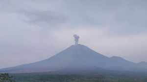 Semeru Erupsi 3 Kali Jelang Tahun Baru 2026, Letusan Capai 900 Meter