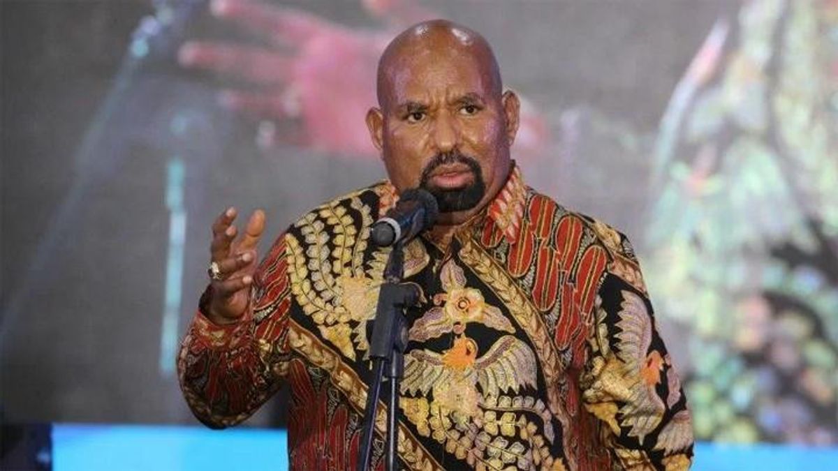 Uang Lukas Enembe Lebih Berguna Jika Dibagi ke Rakyat Papua, Ketimbang Dicuci di Arena Judi Singapura
