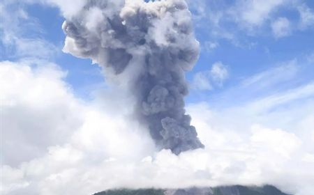 Gunung Ibu Erupsi, Pemkab Halmahera Barat Siapkan Lokasi Pengungsian