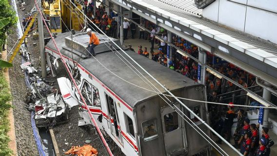 Sejumlah Perjalanan KA dari dan Tujuan Daop 6 Dibatalkan Imbas Evakuasi di Stasiun Bekasi Timur