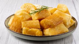 Benarkah Konsumsi Singkong Rebus Bersamaan dengan Kopi Berbahaya? Ini Penjelasan Ahli Gizi