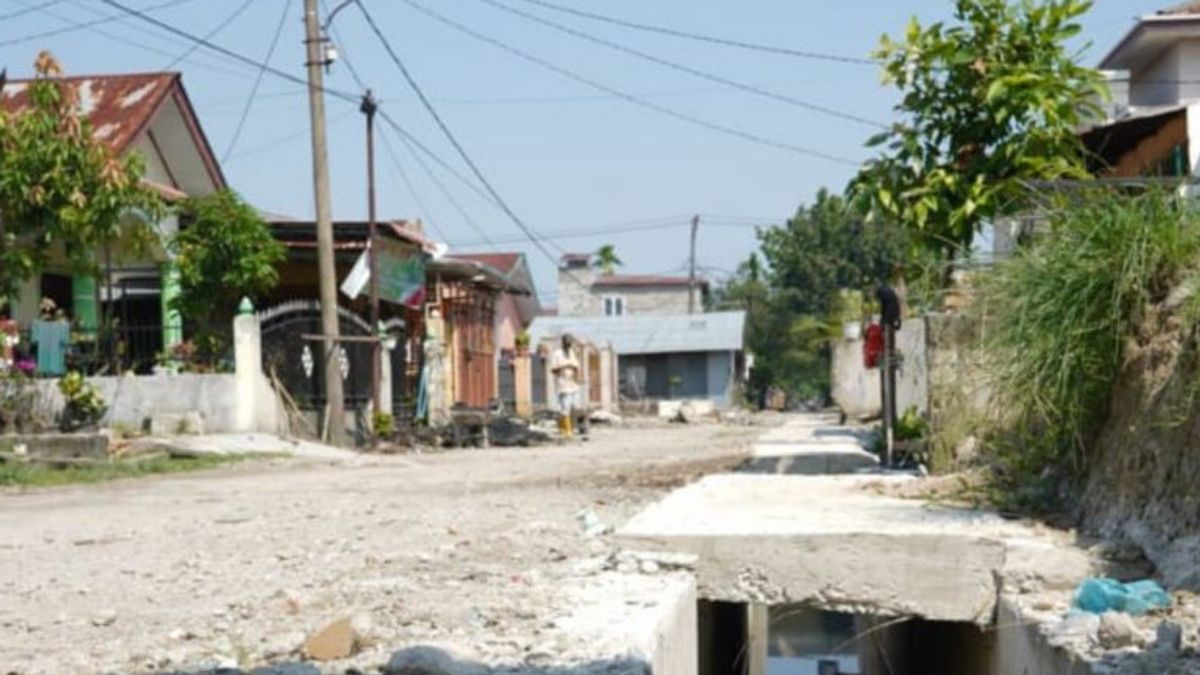 Pemko Medan Buka Akses Jalan Umum yang Ditutupi Bangunan Ilegal