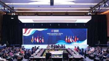 外務大臣:インドネシアは、ミャンマー問題への関与を高めるためのASEANの努力を支持する