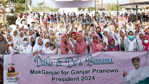 Hundreds Of Women In Rancaekek Bandung Pray For Ganjar Pranowo To Become A Presidential Candidate