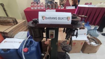 كسب 480 زجاجة شهريا ، منتجو Oplosan Miras في بانيواسين يهددون بعقوبات بقيمة 2 مليار روبية إندونيسية