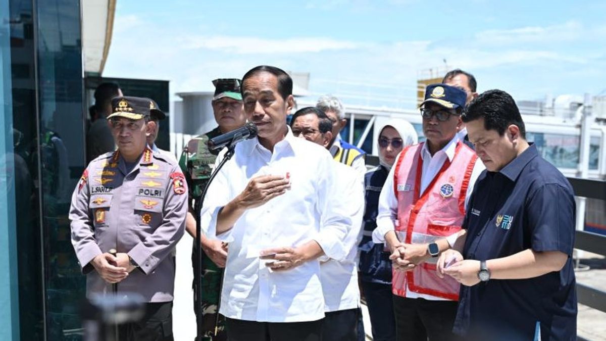 Jokowi Checks Readiness Of Merak Port To Serve Eid Homecoming 2023
