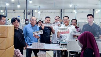 HS Rokok Raih Penghargaan atas Kontribusi Besar Serap Tenaga Kerja Lokal