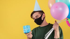 男性ボーイフレンドへの35の誕生日の挨拶、彼をさらに愛すことができます