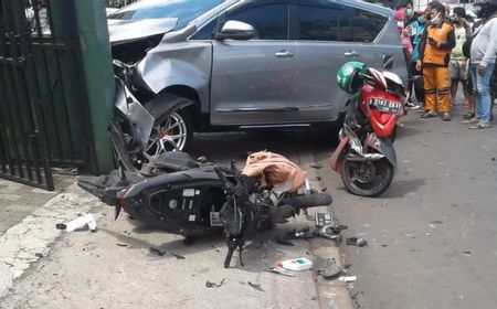 Kejar-kejaran karena Mobil Serempetan, Polisi Tabrak 3 Motor di Ragunan, Satu Orang Tewas