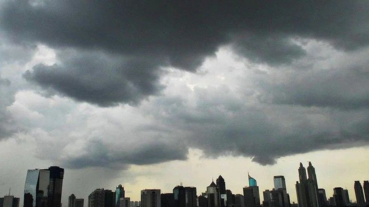 今日の天気予報: 南スラウェシからバリ島までのインドネシアの一部で大雨