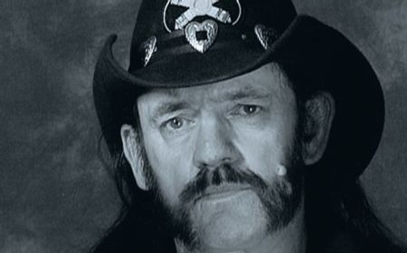 Rayakan Hari Lahir Mendiang Lemmy Kilmister, Motorhead Lepas Rekaman Konser Langka Tahun 1998