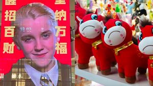 Selain Draco Malfoy Jadi Maskot, Boneka Kuda Sedih Jadi Tren Perayaan Imlek di China