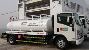 Kapal Bantuan UEA yang Angkut Pasokan Medis hingga Truk Air Bersih Siap Diberangkatkan ke Gaza