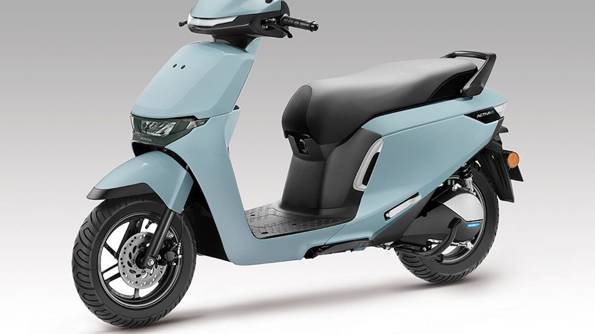 Penjualan Tersendat, Honda Siap Rancang Ulang Skuter Listrik untuk Pasar India
