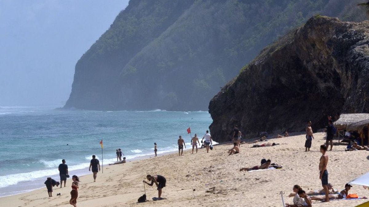 The Suspect Of The 'Beach Club' Reclamation Of Bali's Melasti Beach Proposes Pretrial