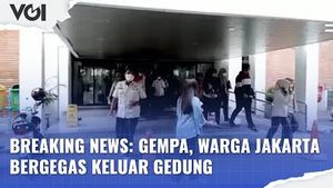 VIDEO: Gempa, Warga Jakarta Bergegas Keluar Gedung