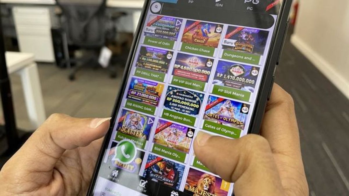 Affiche pour Gambling Online, 2 nouvelles célébrités diplômées du lycée de Sukabumi arrêtés par la police