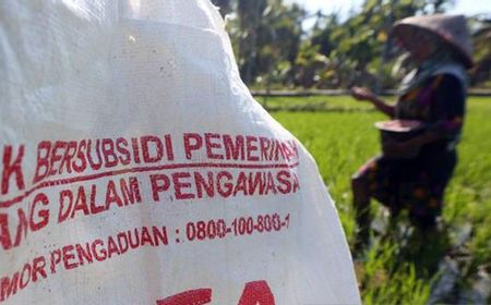 Wamentan Sudaryono Ingin Petani Beli Pupuk Subsidi Pakai KTP