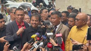 Ahmad Khozinudin Anggap Penetapan Roy Suryo Cs Sebagai Tersangka Terkesan Buru-buru
