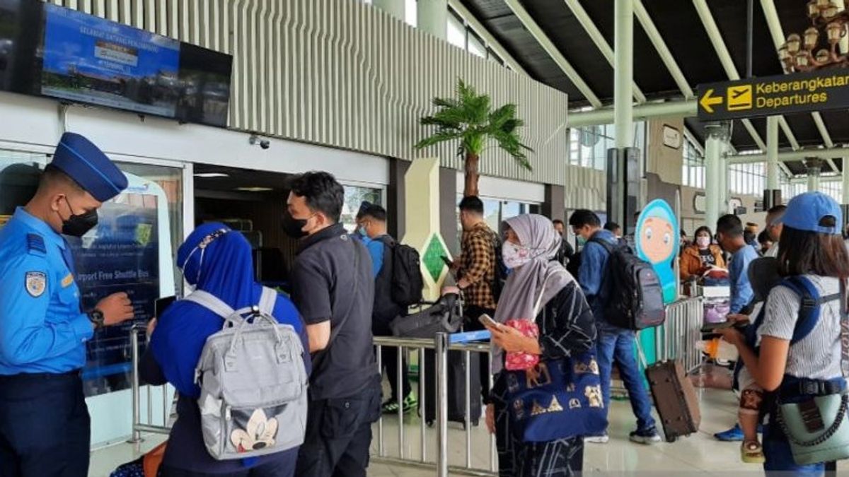 COVID-19 Cases in Singapore Soar, Soekarno-Hatta Airport Tightens International Arrivals