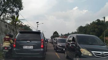 Bukittinggi警察在复活节假期期间实施交通工程以防止交通堵塞