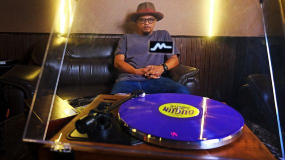 Gugun GBS SIapkan Versi Vinyl Album <i>Coming Out</i>, Karya Paling Sentimental Sang Ikon Blues