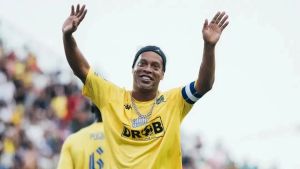 Mau Nonton Aksi Ronaldinho Bersama Klub Raffi Ahmad di Stadion Kanjuruhan? Cukup Bayar Rp50 Ribu