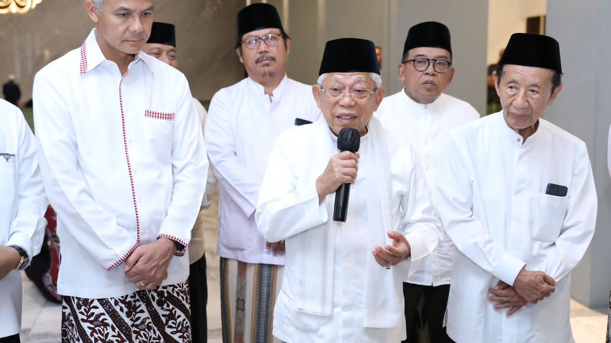 Kebahagiaan Ganjar dan Ma’ruf Amin Salat Tarawih di Masjid Raya Baiturrahman Pasca Revitalisasi 