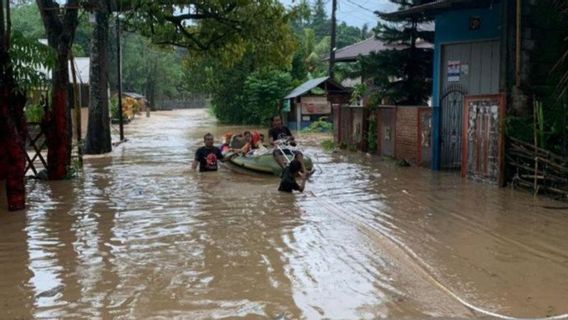 リアウの12都市/地区の洪水の早期警告が配信されました, リバーバンクの住民は警戒してください