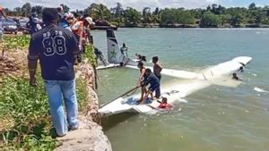 Penampakan Pesawat Smart Air Mendarat Darurat hingga Tercebur ke Pantai Nabire, Penumpang-Kru Selamat